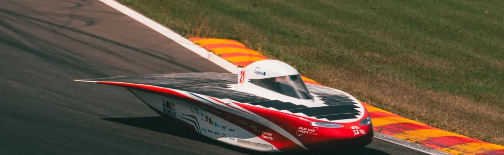 Solar Team Twente test RED Discover in Australië
